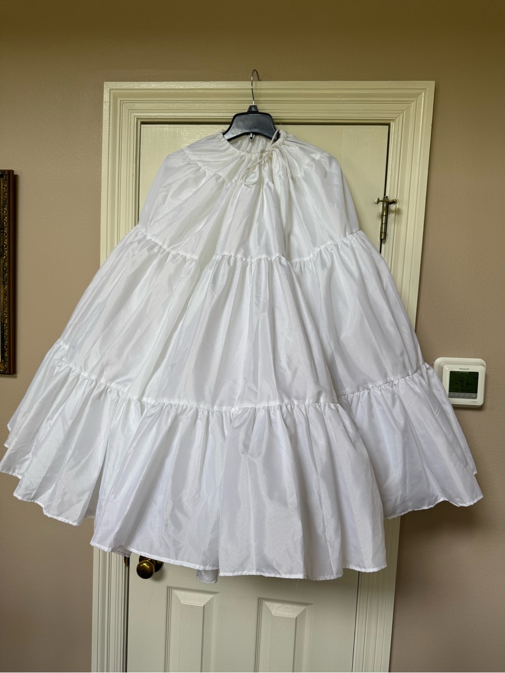 White 3 Tiered double lined Full-Length Petticoat Skirt drawstring waist